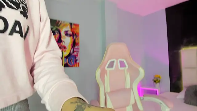 Snapshot of SammyRose_ chatting on 11/12/25, 07:46 SammyRose online show from 11/12/25, 07:46