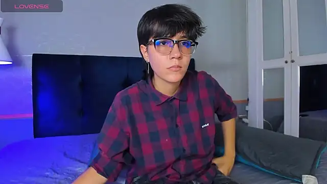 Tsuki Maru online show from 09/26/25, 08:35