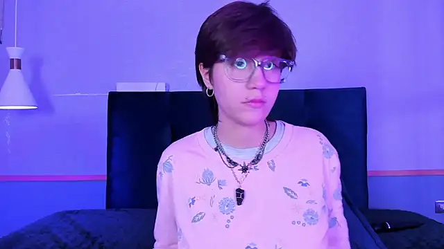 Tsuki Maru online show from 03/03/26, 08:42