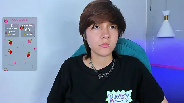 Tsuki Maru online show from 04/12/26, 08:47