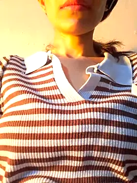 Evneet27 Saavu online show from 11/24/25, 07:41