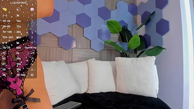 Snapshot of MilaGrace1 chatting on 12/02/25, 09:36 MilaGrace1 online show from 12/02/25, 09:36