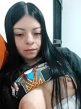 Snapshot of LunaJacobs chatting on 09/11/25, 03:34 LunaJacobs online show from 09/11/25, 03:34