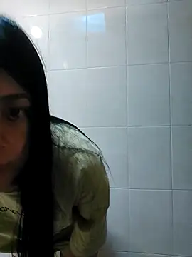 Snapshot of LunaJacobs chatting on 10/03/25, 02:14 LunaJacobs online show from 10/03/25, 02:14