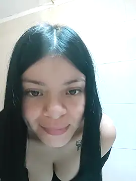 LunaJacobs online show from 11/05/25, 03:45