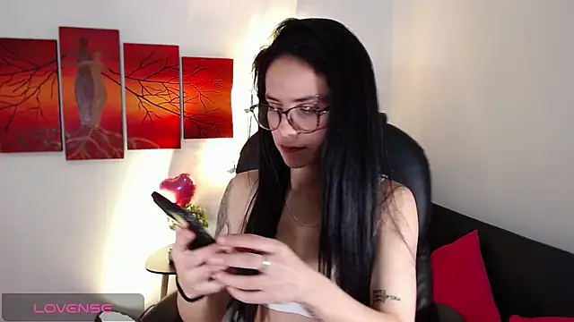 Snapshot of Ashley_olivares chatting on 09/24/25, 12:58 Ashley olivares online show from 09/24/25, 12:58