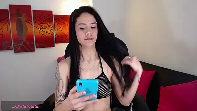Snapshot of Ashley_olivares chatting on 10/04/25, 05:33 Ashley olivares online show from 10/04/25, 05:33