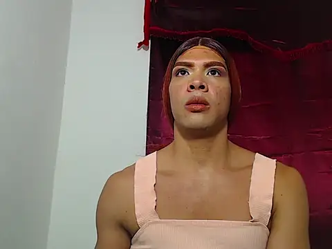 Coral Santana x online show from 12/17/25, 04:02