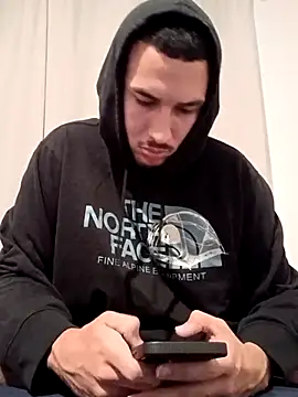 Snapshot of Jadriel23 chatting on 09/16/25, 09:16 Jadriel23 online show from 09/16/25, 09:16