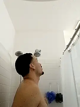 Snapshot of Jadriel23 chatting on 10/08/25, 06:49 Jadriel23 online show from 10/08/25, 06:49