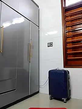 MaryyLy online show from 12/19/25, 07:48