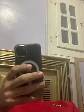 Snapshot of FlungBergenia chatting on 10/11/25, 05:00 FlungBergenia online show from 10/11/25, 05:00