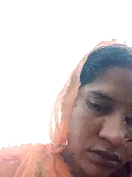 Snapshot of Hot_Seema83 chatting on 10/21/25, 12:06 Hot Seema83 online show from 10/21/25, 12:06
