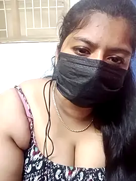 Snapshot of Reshma-Rani chatting on 09/25/25, 08:23 Reshma-Rani online show from 09/25/25, 08:23