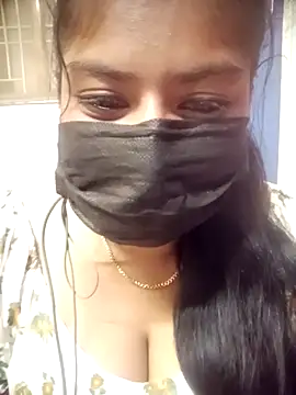 Snapshot of Reshma-Rani chatting on 11/17/25, 06:57 Reshma-Rani online show from 11/17/25, 06:57