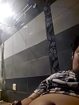 jedoo1213 online show from 10/28/25, 07:16