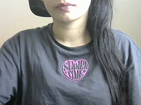 Snapshot of SexyNeylar chatting on 11/20/25, 03:45 SexyNeylar online show from 11/20/25, 03:45