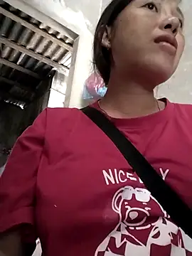 Snapshot of soope-00 chatting on 09/25/25, 01:53 soope-00 online show from 09/25/25, 01:53