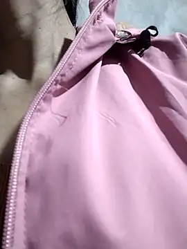 Snapshot of soope-00 chatting on 12/18/25, 12:11 soope-00 online show from 12/18/25, 12:11