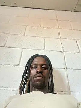 Snapshot of Wuu2now chatting on 11/23/25, 05:02 Wuu2now online show from 11/23/25, 05:02