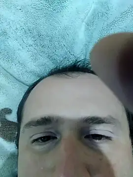 Snapshot of zurab39 chatting on 10/12/25, 04:39 zurab39 online show from 10/12/25, 04:39