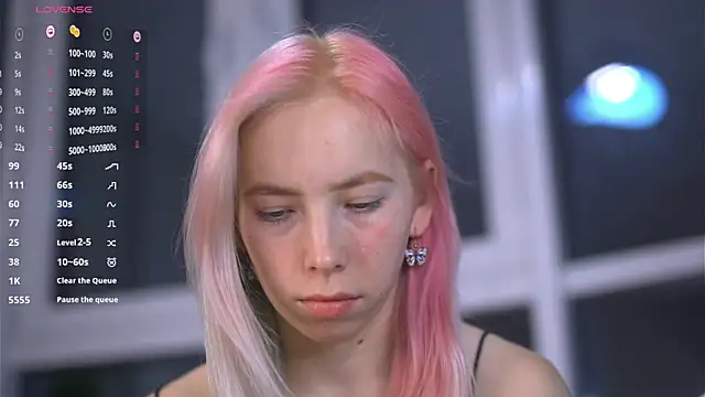 Snapshot of JuliannaWenger chatting on 11/23/25, 03:45 JuliannaWenger online show from 11/23/25, 03:45