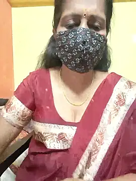 Snapshot of mallu-reshma chatting on 09/26/25, 06:56 mallu-reshma online show from 09/26/25, 06:56