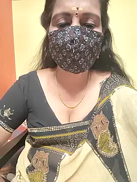 Snapshot of mallu-reshma chatting on 10/04/25, 01:09 mallu-reshma online show from 10/04/25, 01:09