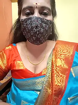 Snapshot of mallu-reshma chatting on 10/10/25, 12:59 mallu-reshma online show from 10/10/25, 12:59