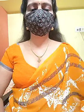 Snapshot of mallu-reshma chatting on 11/14/25, 02:16 mallu-reshma online show from 11/14/25, 02:16