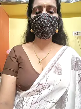 Snapshot of mallu-reshma chatting on 11/22/25, 06:12 mallu-reshma online show from 11/22/25, 06:12