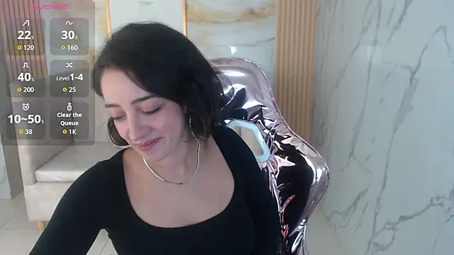 sara lopez s online show from 10/20/25, 02:28