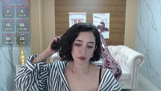Snapshot of sara_lopez_s chatting on 02/21/26, 01:23 sara lopez s online show from 02/21/26, 01:23