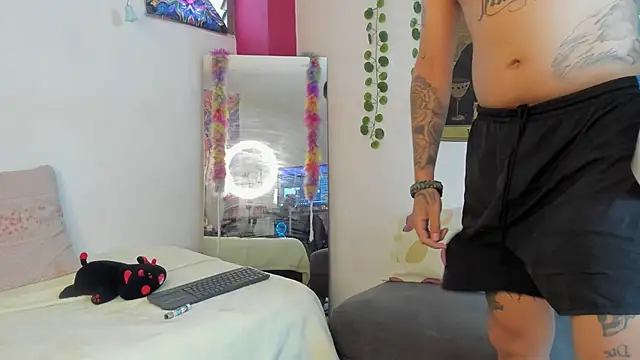 rosse dredd online show from 09/30/25, 03:39