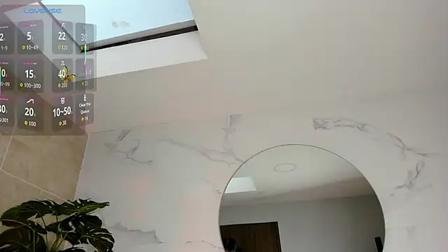 Mila Hank  online show from 10/07/25, 12:57