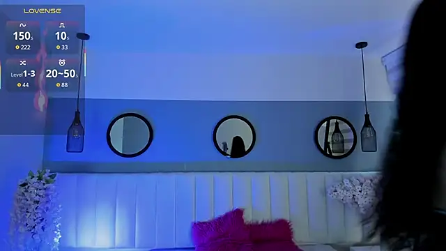 Mila Hank  online show from 12/02/25, 12:21