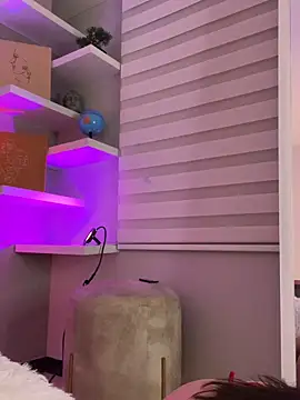 Snapshot of Mila_Hank_ chatting on 02/06/26, 12:59 Mila Hank online show from 02/06/26, 12:59