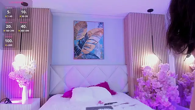 Snapshot of Mila_Hank_ chatting on 02/06/26, 01:03 Mila Hank online show from 02/06/26, 01:03