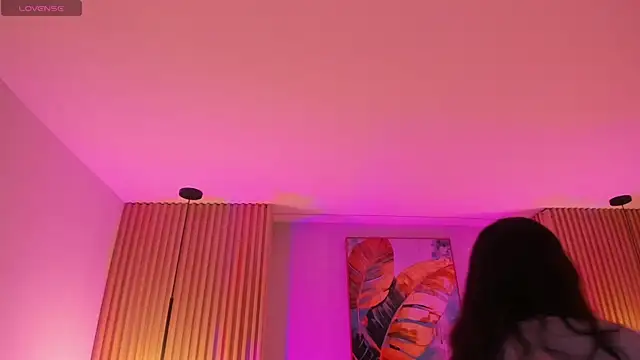 Snapshot of Mila_Hank_ chatting on 03/20/26, 12:10 Mila Hank online show from 03/20/26, 12:10