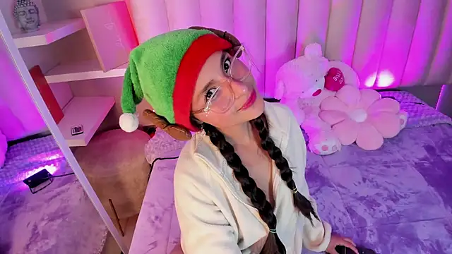 Annie  2 online show from 12/02/25, 03:01