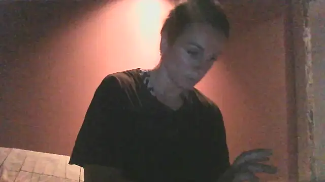 Justnani001 online show from 09/18/25, 08:44