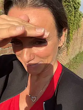 Justnani001 online show from 09/21/25, 03:02