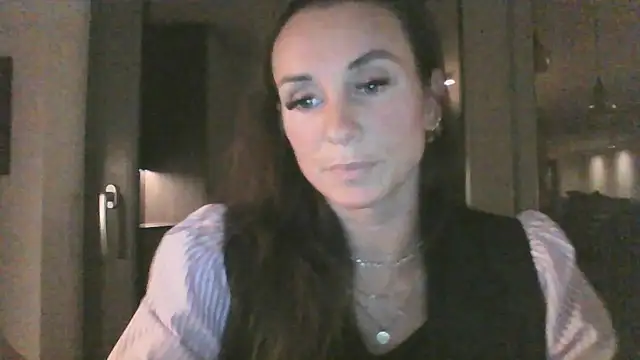 Justnani001 online show from 10/06/25, 07:22