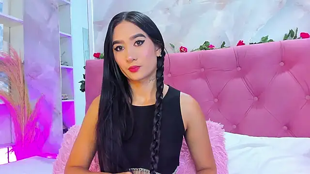 Nicolqueen  online show from 11/06/25, 11:11