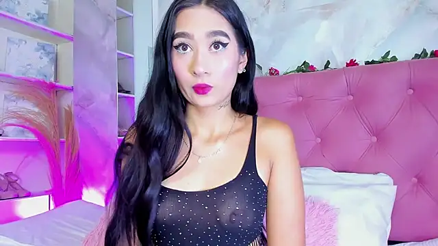 Nicolqueen  online show from 11/18/25, 11:14