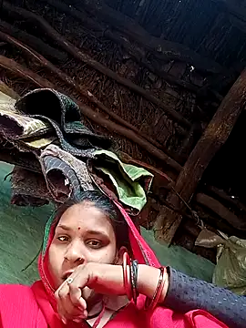 Snapshot of Idhika_Jha chatting on 09/10/25, 02:22 Idhika Jha online show from 09/10/25, 02:22