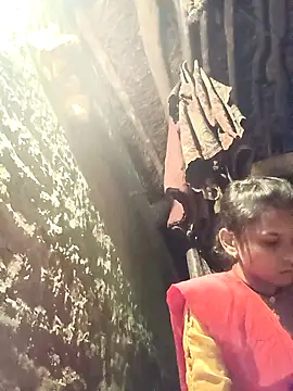 Snapshot of Idhika_Jha chatting on 09/22/25, 03:14 Idhika Jha online show from 09/22/25, 03:14