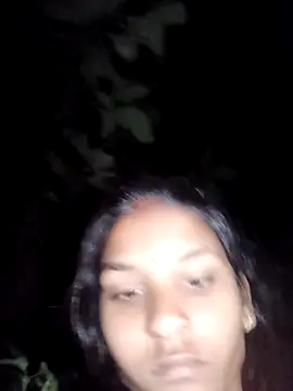 Snapshot of Idhika_Jha chatting on 10/09/25, 11:47 Idhika Jha online show from 10/09/25, 11:47