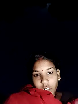 Snapshot of Idhika_Jha chatting on 10/11/25, 12:10 Idhika Jha online show from 10/11/25, 12:10