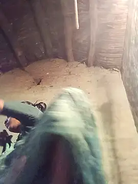 Snapshot of Idhika_Jha chatting on 10/11/25, 12:26 Idhika Jha online show from 10/11/25, 12:26